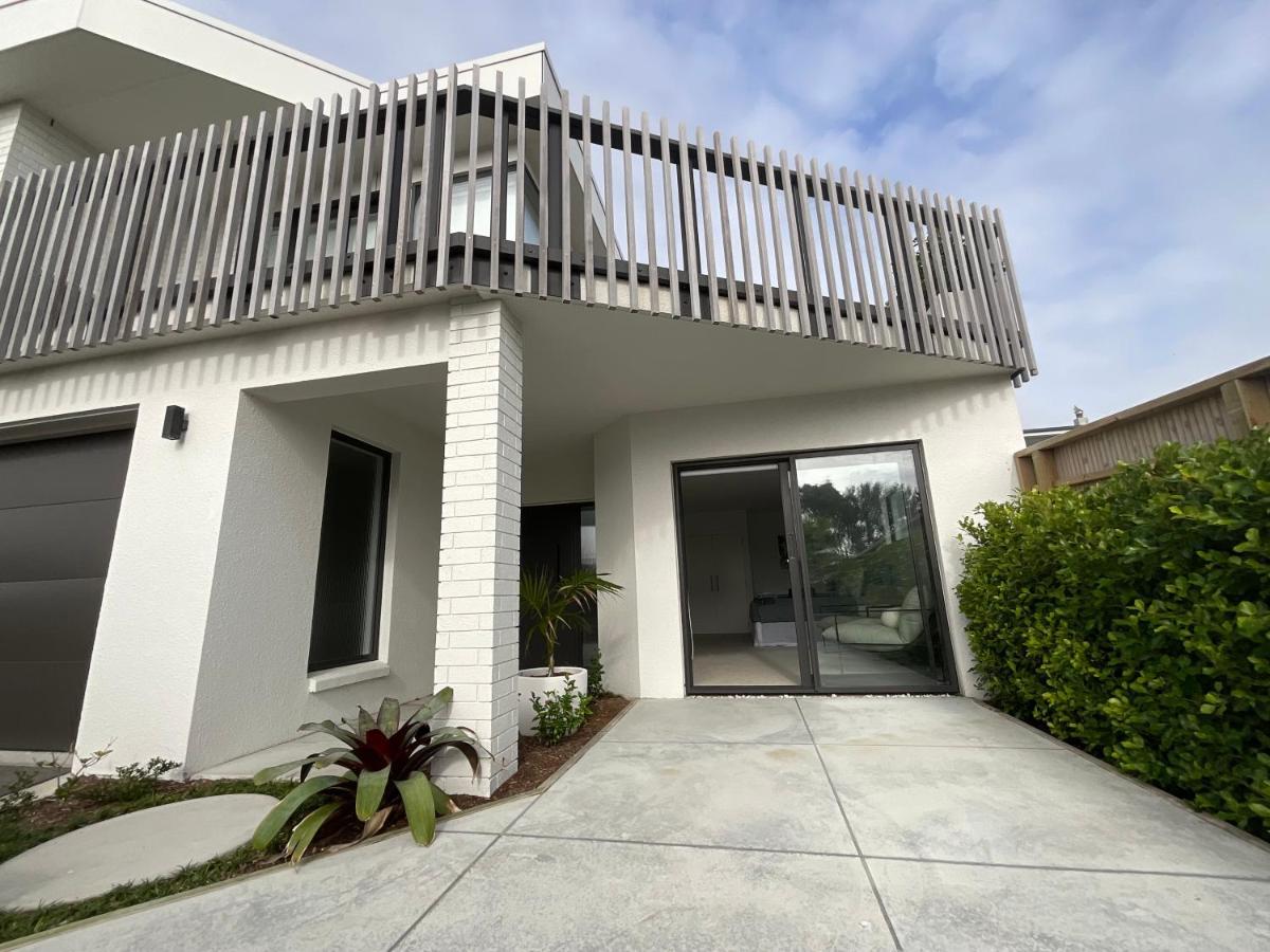 Deluxe Downtown Mount Maunganui Villa Exterior foto